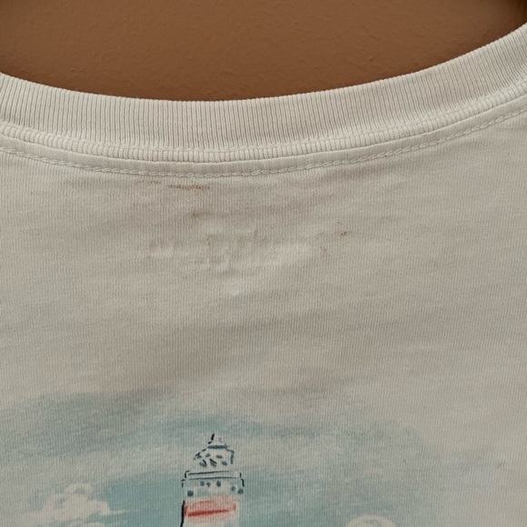 Youth XL Vineyard Vines white t-shirt - Picture 3 of 5